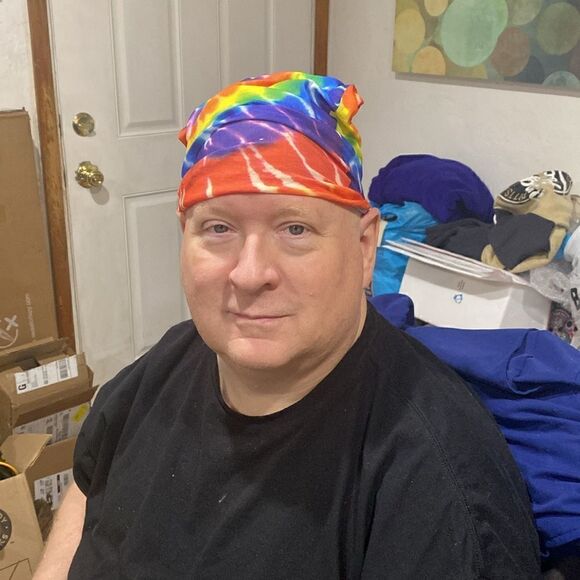 Tie-Dye T-Shirt and headband size 2XL but runs Small - Picture 4 of 5